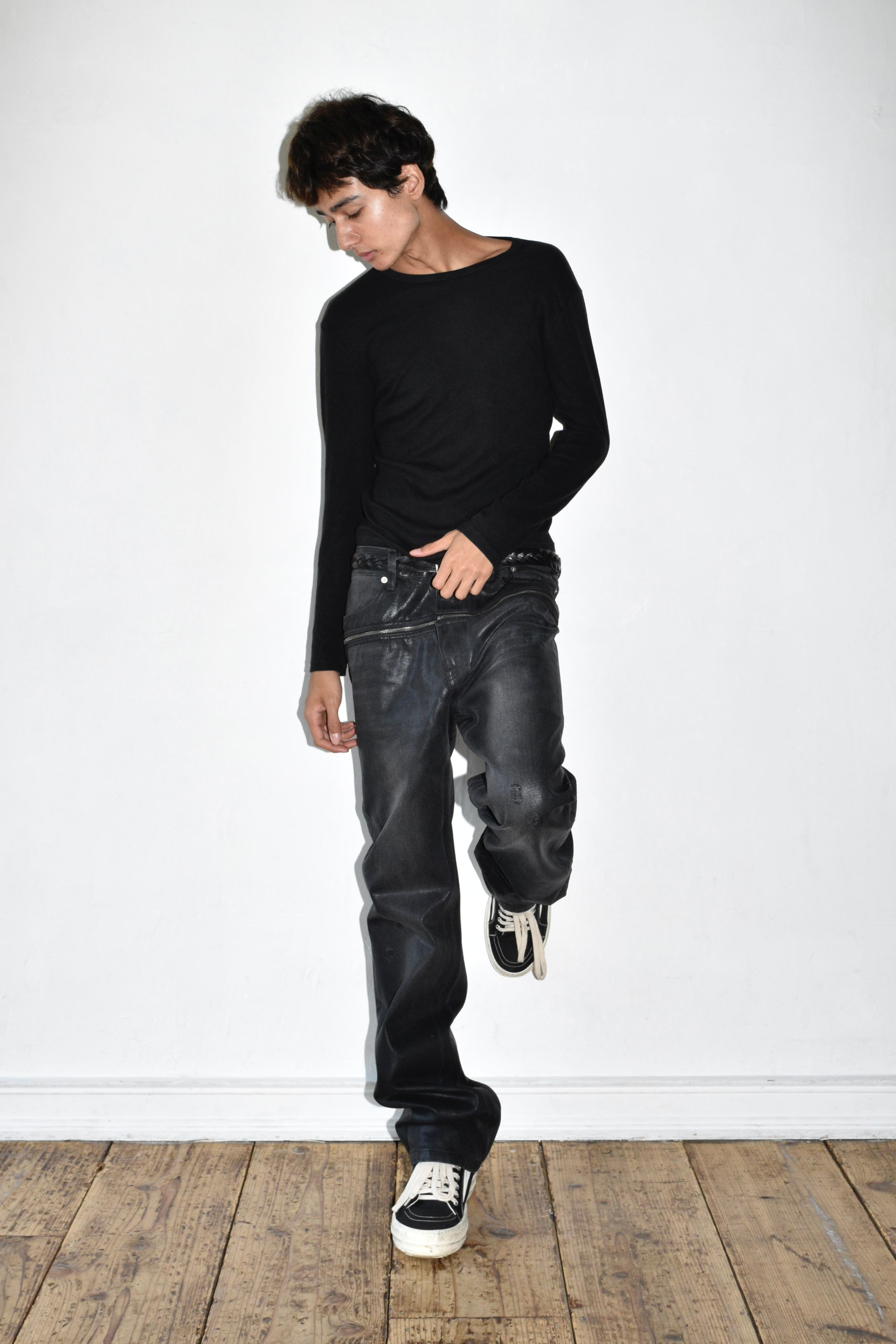 Black zipper"loop"denim